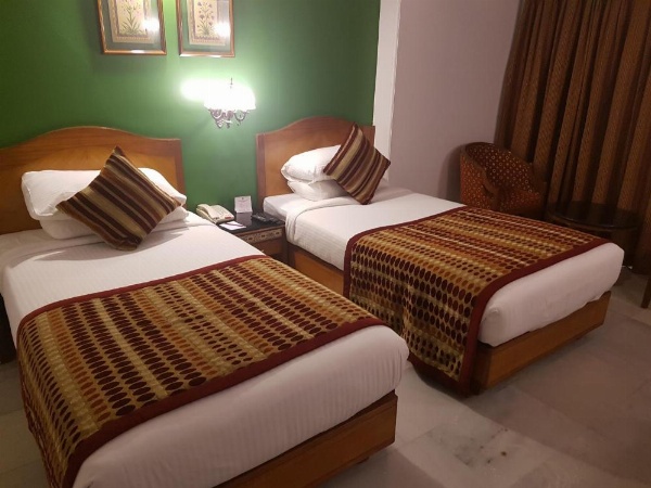 Ramee Guestline Hotel Dadar image 9